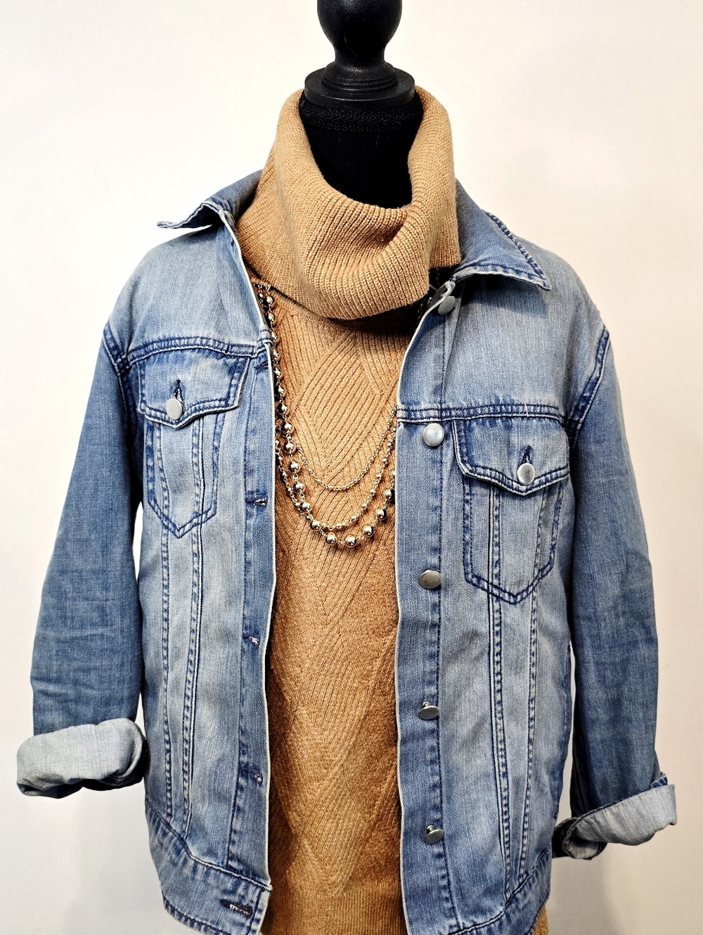 Oversized Denim Jacket Light Wash Button Front Classic Trucker Style Size S - Picture 4 of 10